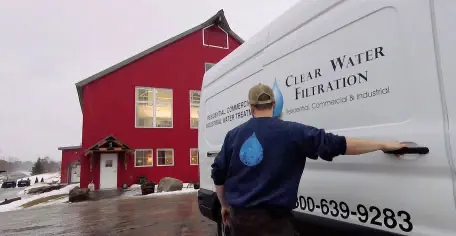 Commercial water filtration service